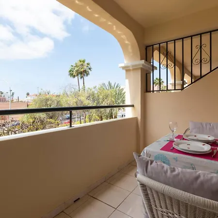 Excellent Castle Harbour Daire Los Cristianos (Tenerife)