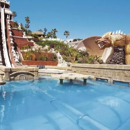 Excellent Castle Harbour *