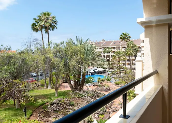 Excellent Castle Harbour Apartman