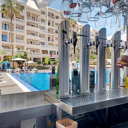 Lägenhet Excellent Castle Harbour